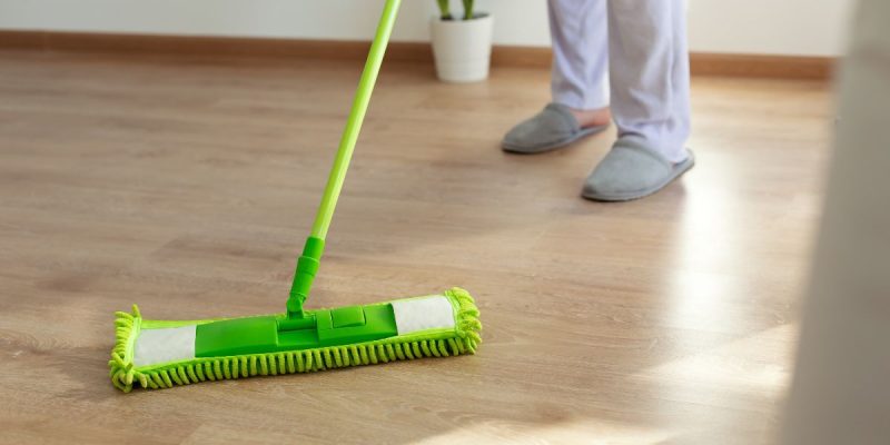 best-way-to-clean-laminate-floors-beyond-homes